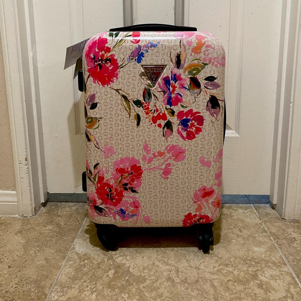 NWT GUESS floral homestead 20” carry-on
